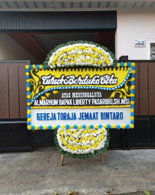 Papan Bunga Duka di Ambatkwi